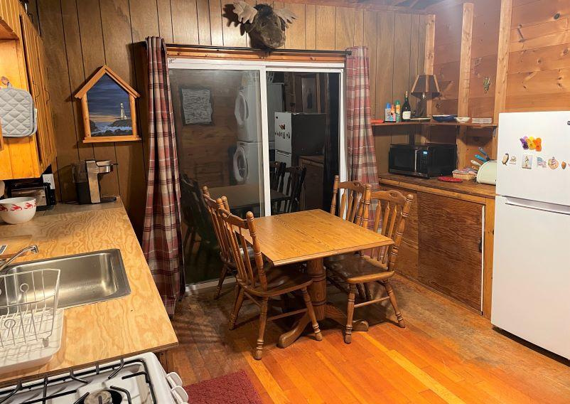 Image of Property Number 1052